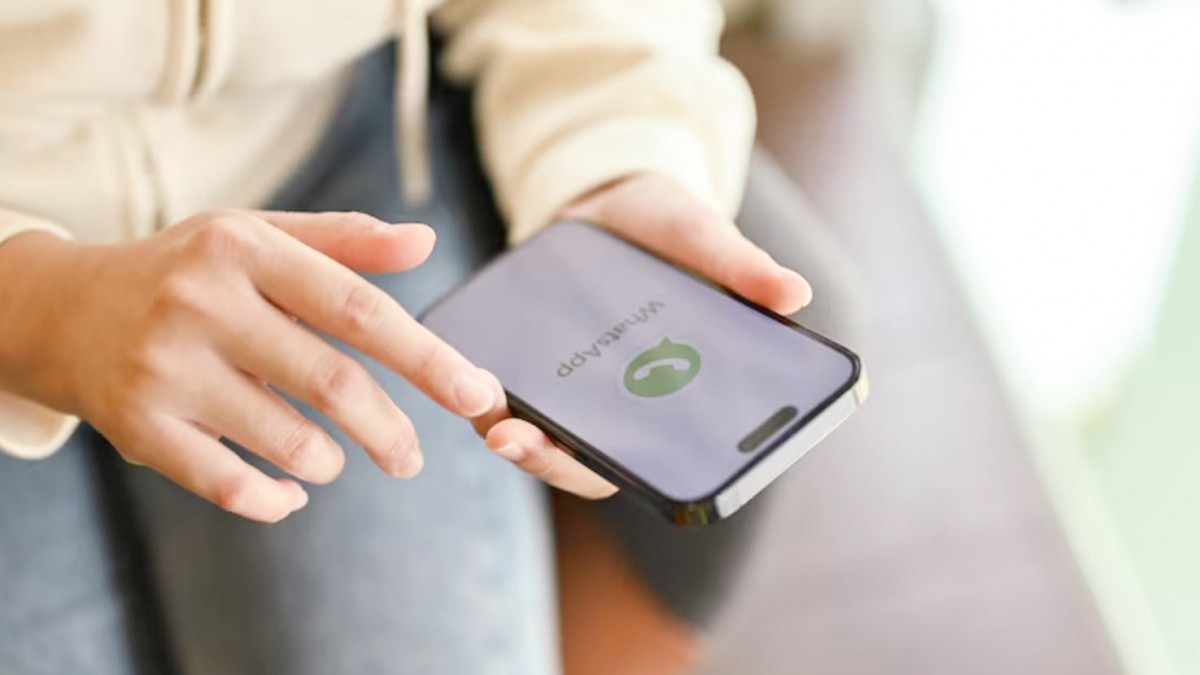 'Alguien podría estar leyendo tus mensajes de WhatsApp sin que lo sepas': La advertencia de la PDI para prevenir hackeos