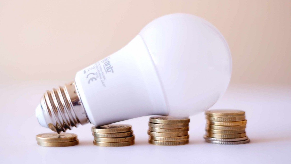 Advierten descuentos imperceptibles en la luz: ¿De cuánto sera la devolución por sobrecobros?