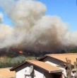 Este sábado, el Servicio Nacional de Prevención y Respuesta ante Desastres (Senapred) emitió alertas SAE para ordenar la evacuación de diferentes sectores de las regiones de Biobío, Ñuble y La Araucanía debido a diversos incendios forestales.