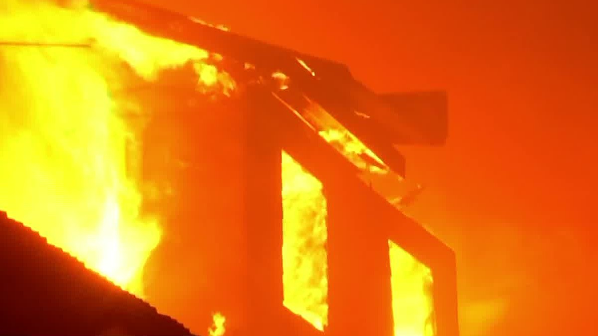 'Estoy desesperado, se lo suplico': El dramático clamor del alcalde de Penco por incendios forestales