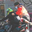 En Perú se comenzará a multar a las motocicletas que circulen con dos personas a bordo, como medida para intentar frenar el auge de ataques de sicarios, extorsionadores y los denominados motochorros.