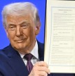 Este jueves, Donald Trump inauguró su Consejo de Paz en la ciudad de Davos, Suiza. Para obtener un puesto permanente en el, se deberá pagar una suma de mil millones de dólares.