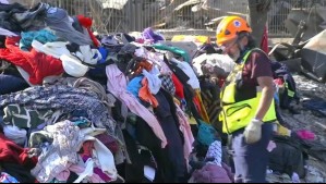 Cerros de ropa acumulada y prendas en mal estado: Las cuestionadas donaciones en medio de los incendios