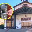 Molestia ha causado en los feligreces del Santuario Teresa de Los Andes, en la región de Valparaíso, el cobro de estacionamiento para quienes visitan el templo.