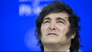 Detienen a un hombre por golpear camioneta de la comitiva del presidente Javier Milei