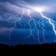 Senapred actualizó la Alerta Temprana Preventiva para el Biobío por tormentas eléctricas, lluvias y vientos. La DMC advirtió precipitaciones intensas y Sernageomin alertó por riesgo de remociones de masas.