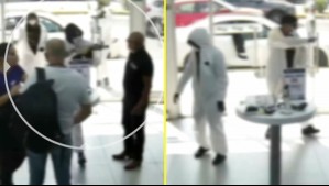 Buscan a 'fusilero': Video muestra a delincuente portando presunta arma de guerra en robo a tienda en San Miguel