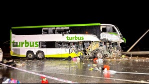 Trágico accidente en La Araucanía: Una mujer y un hombre fallecieron tras choque entre bus y camión