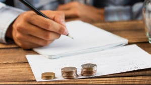 ¿Cuál es el plazo mínimo de trabajo para recibir la indemnización por años de servicio?