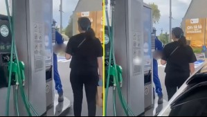 'Tienen que hacerlo en privado': Denuncian discriminación de trabajador de bencinera a pareja lésbica que se estaba besando