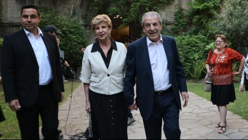 'Estable dentro de su gravedad': Actualizan estado de Marta Larraechea tras picadura de abeja que le provocó shock anafiláctico