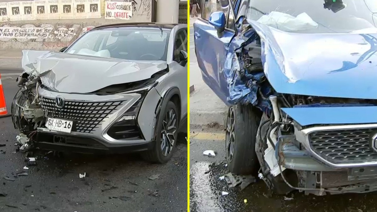 Al menos una lesionada tras choque entre dos vehículos en Macul: Uno de los automóviles habría sido robado y fue abandonado