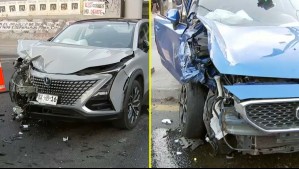 Al menos una lesionada tras choque entre dos vehículos en Macul: Uno de los automóviles habría sido robado y fue abandonado