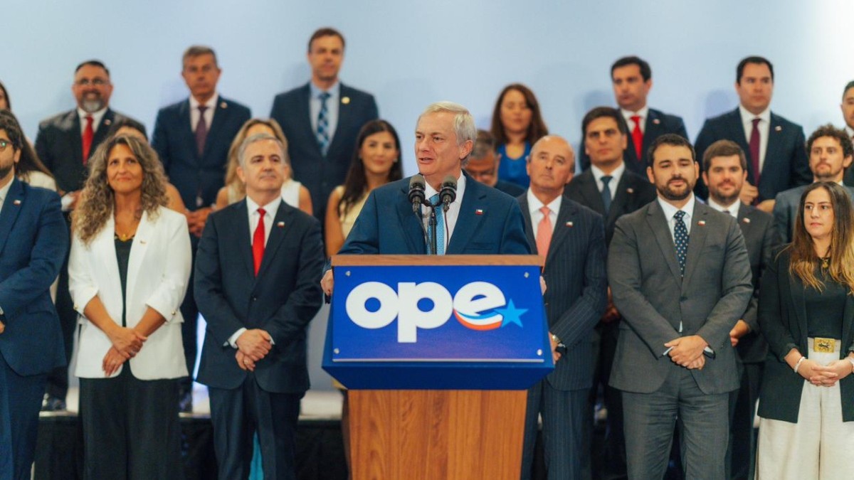 Kast nombró a sus subsecretarios y delegados regionales: Revisa el listado completo de las futuras autoridades