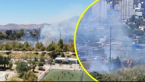 Bomberos combate 'incendio forestal' en el Parque de Los Reyes de Santiago: Ocho compañías han sido despachadas al lugar