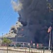 Este viernes, un incendio de gran magnitud se registró en el supermercado El Trébol, en la comuna de Machalí. Específicamente, la estructura afectada se encuentra ubicada en avenida San Juan con Recreo, hasta donde llegó personal de emergencia.