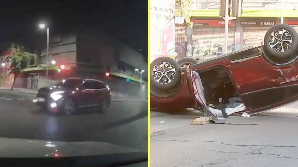 Video muestra impactante choque en el centro de Santiago: Auto terminó volcado y sus ocupantes heridos