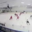 Tres personas murieron, incluida una niña y el atacante, y otras tres resultaron heridas en un tiroteo ocurrido el lunes durante un partido de hockey en Pawtucket, en Rhode Island, Estados Unidos.