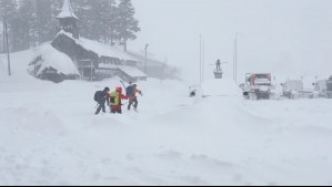 Nueve esquiadores desaparecen tras avalancha provocada por fuerte tormenta en Estados Unidos
