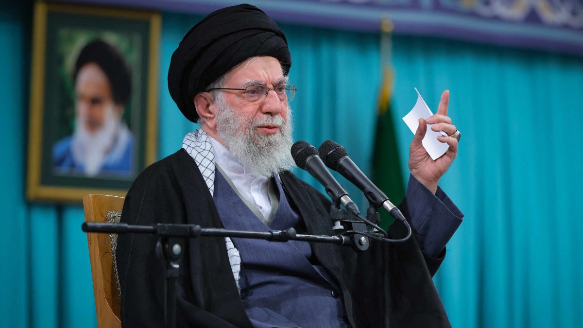 Medios iraníes anuncian la muerte de la hija, el yerno y la nieta de Jamenei