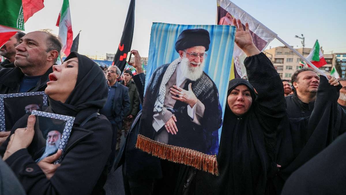 'Derecho y deber legítimo': Irán promete ataques sin precedentes contra EEUU e Israel para vengar la muerte de Jamenei