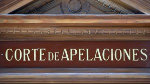 Corte de Apelaciones confirma expulsión de alumno que fotografió en secreto a su profesora durante clases