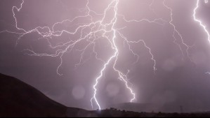 Meteorología anuncia cuatro días de tormentas eléctricas: Entidad actualizó su aviso para zonas de dos regiones del país