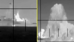 Buque iraní es impactado por torpedo estadounidense.