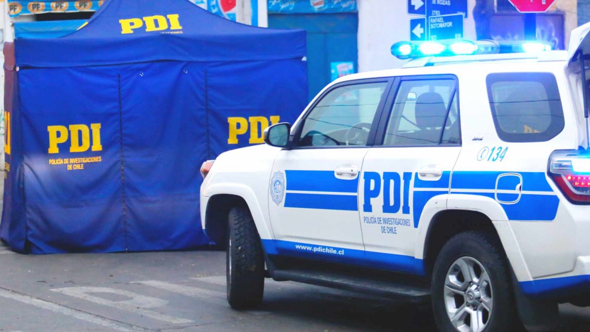 Funcionario PDI mata a disparos a delincuente que intentó robarle su auto en bencinera de Quilicura