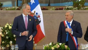 Kast destaca 'rol unificador' del Rey Felipe VI y el monarca compromete colaboración en almuerzo oficial del nuevo Gobierno