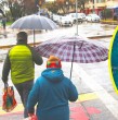 Sistema frontal avanza hacia la zona central y dejará lluvias en Santiago este viernes. Meteorólogo Alejandro Sepúlveda detalla horarios, zonas afectadas y advierte mayor frecuencia de precipitaciones durante el otoño e invierno.
