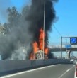 En la mañana de este jueves, un camión se incendió en la Ruta 78, en la comuna de Padre Hurtado, Región Metropolitana, generando restricción en el tránsito vehicular.