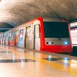 La nueva línea 9 del Metro de Santiago contempla 19 nuevas estaciones que se conectarán en 35 minutos. Conoce cuándo se inaugura el primer tramo y cuáles son sus estaciones.