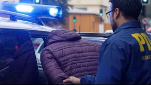 Detienen a hombre que atacó con arma cortante a joven de 19 años en pleno centro de Puerto Natales