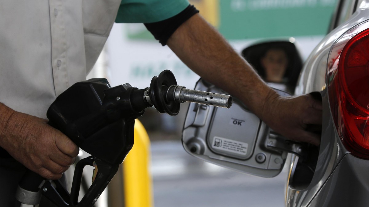 Hacienda realiza primera modificación a cálculo de precios de combustibles: Ahora cambiarán cada cuatro semanas