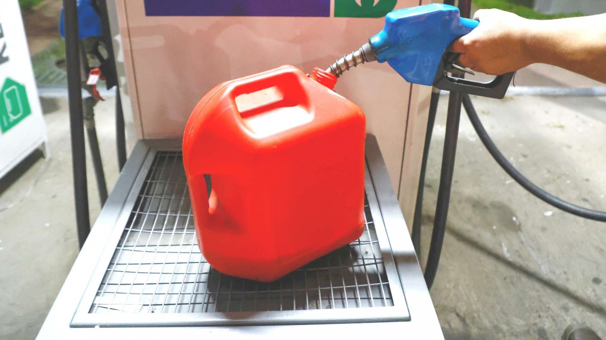 Gobierno anuncia que precio de la parafina bajará a 'mil pesos aproximadamente' y se mantendrá hasta septiembre