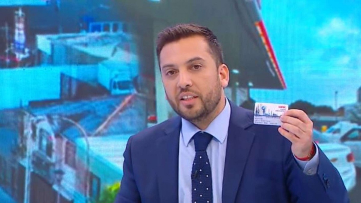 'Hay que dar el ejemplo': Diputado Raúl Soto renuncia al uso de la tarjeta de carga de bencina que le entrega el Congreso