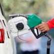El alza de los combustibles generó dudas sobre cómo ahorrar bencina. A continuación te contamos algunos mitos al respecto, como el uso del aire acondicionado, el octanaje y el neutro en la conducción diaria.