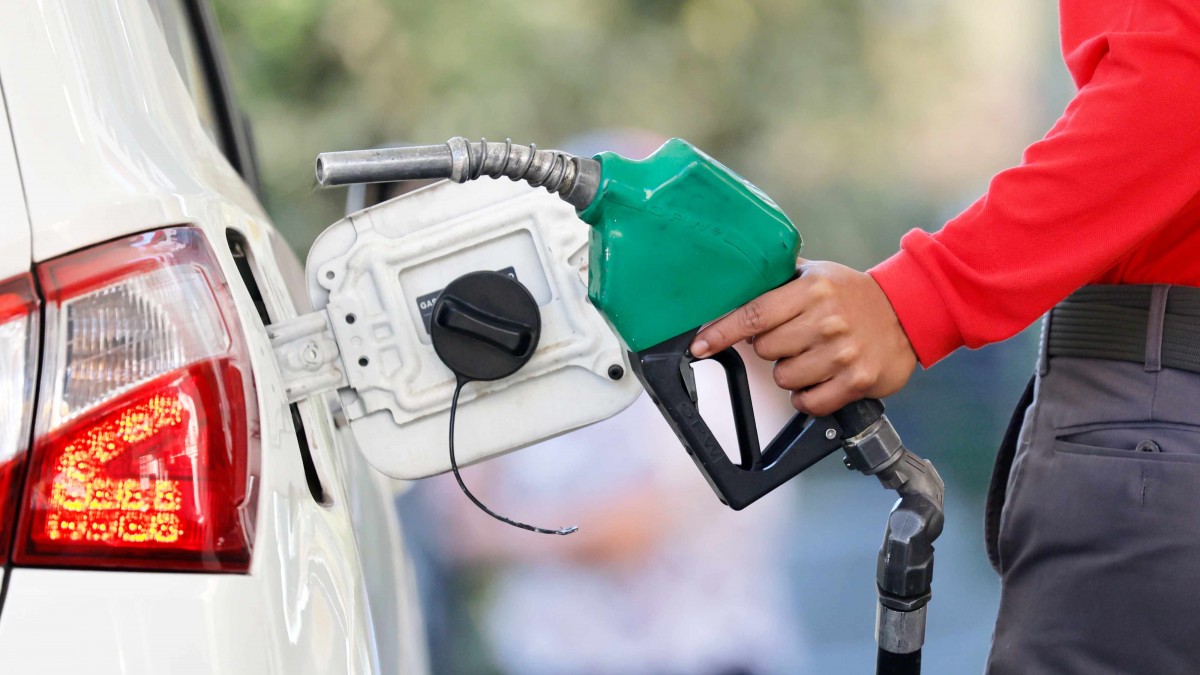 ¿El aire acondicionado gasta más bencina? Estos son los mitos sobre el ahorro de combustible