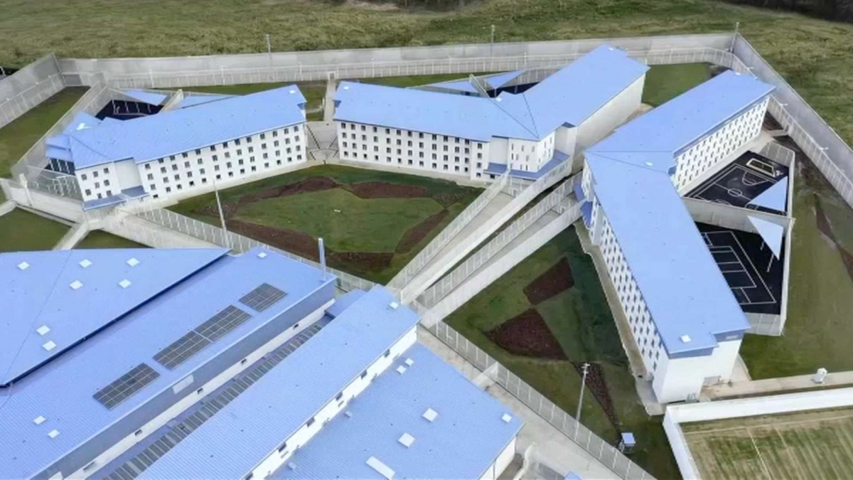 Cuenta con siete edificios y capacidad para 768 internos: Así es la cárcel donde Nicolás Zepeda cumplirá cadena perpetua