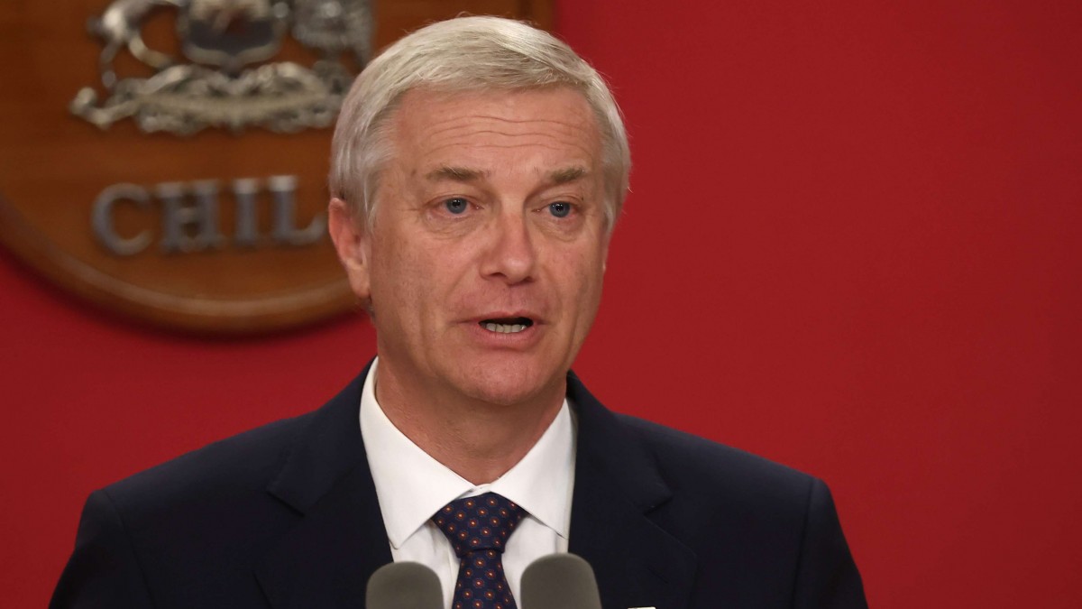 Presidente Kast anticipa 'medidas de mayor control al ingreso' en los colegios para evitar hechos de violencia