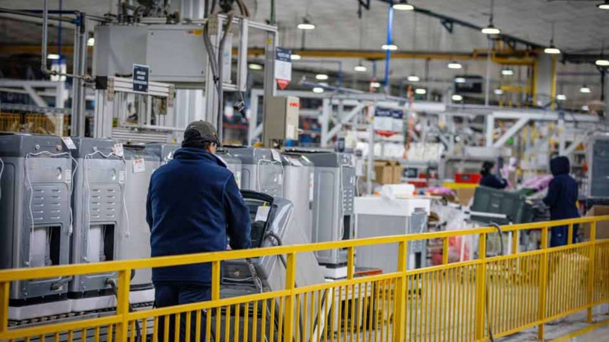 Electrolux anuncia el cierre de su fábrica en Maipú: Ahora venderá solo productos importados