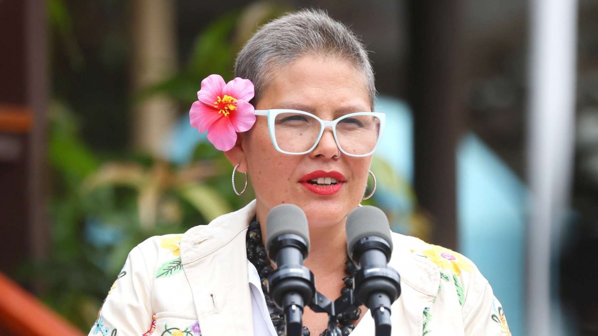 Exdirectora de SernamEG lanza fuerte crítica al Gobierno: 'Lo mínimo es que me dejaran terminar el tratamiento contra el cáncer'