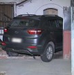 Un vehículo chocó contra un hogar de adultos mayores en La Cisterna durante la madrugada. El conductor huyó del lugar y dejó el automóvil abandonado. No hay personas lesionadas y el caso sigue en investigación.
