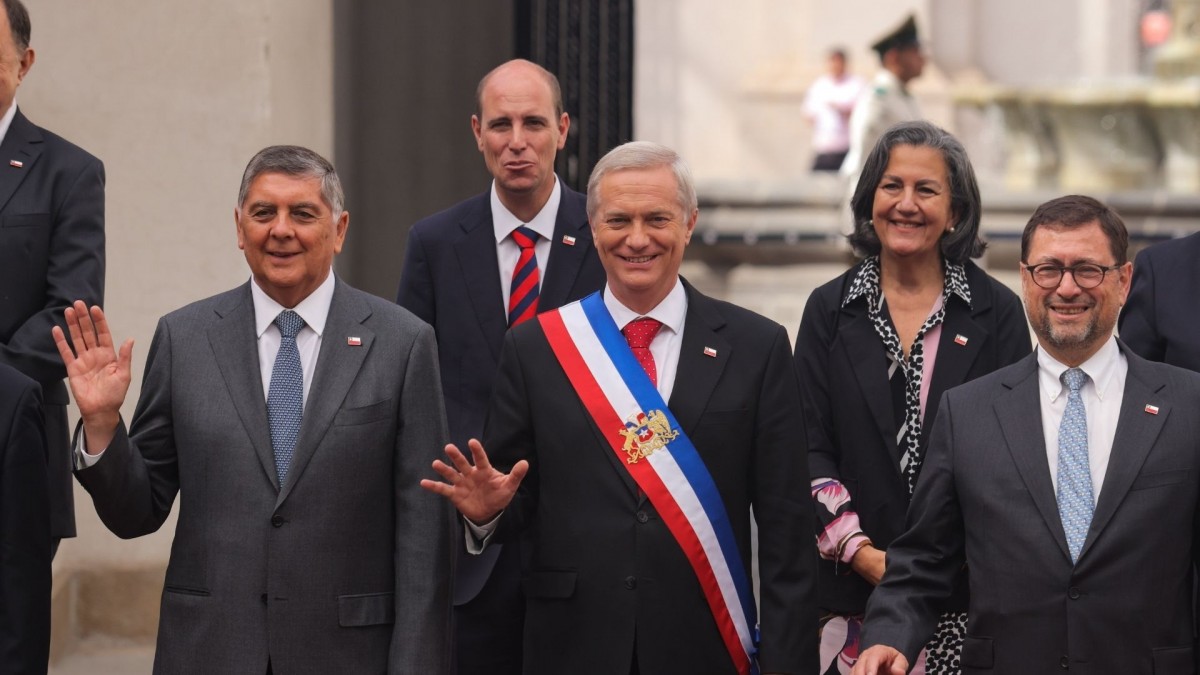 Contraloría instruye a ministros de Kast: test de drogas obligatorio, declaración de patrimonio y prescindencia política