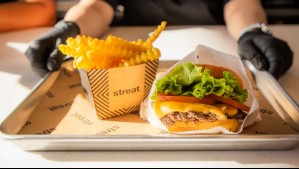 Cadena de hamburguesas abre nuevo local y seguirá expansión en dos regiones: ¿Dónde se instalará?