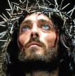 Robert Powell, el actor que encarnó a Jesús en la popular y reconocida miniserie y película de Semana Santa Jesús de Nazareth, tenía 32 años cuando interpretó el papel que marcaría para siempre su vida y su carrera de actor.