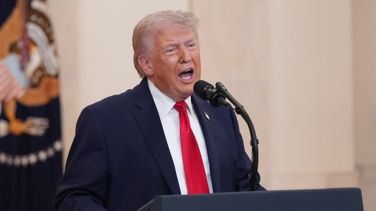 'Abran el jodido estrecho, bastardos locos': Trump insiste en ultimátum a Irán y asegura que podrían atacar el martes