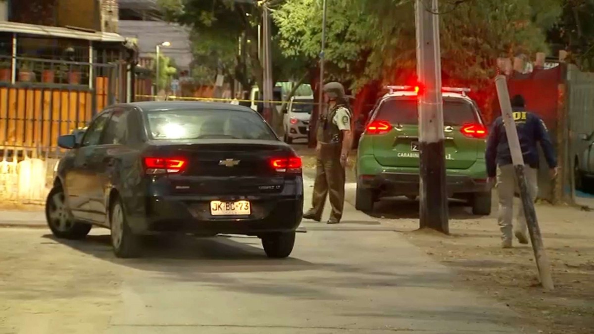 Un fallecido y un herido en riesgo vital deja ataque armado en Maipú
