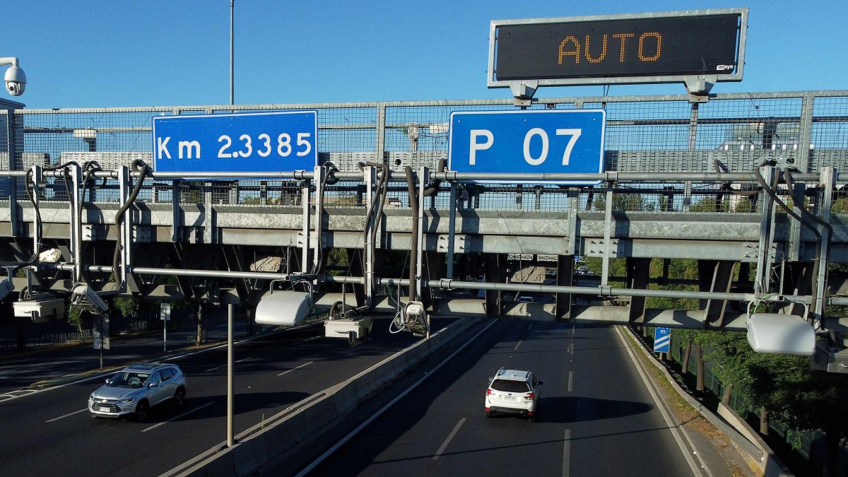 MOP estaría conversando con concesionarias de autopistas para evaluar una rebaja del TAG